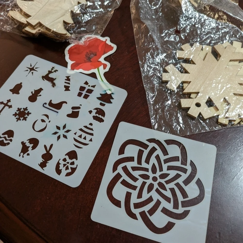 Wooden Christmas Tree Ornaments Set 100 Psc